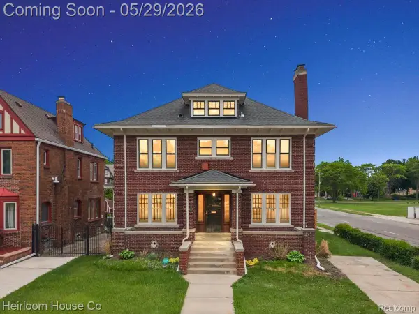 1755 W Boston Boulevard, Detroit, MI 48206