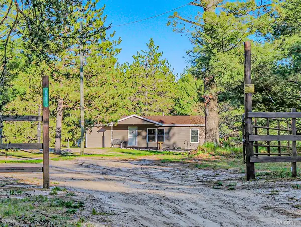 6691 Boone Lane, Vanderbilt, MI 49795