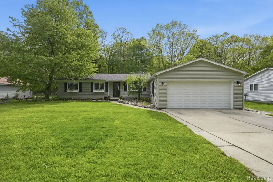 58032 Robroy Street, Washington, MI 48094 - #3
