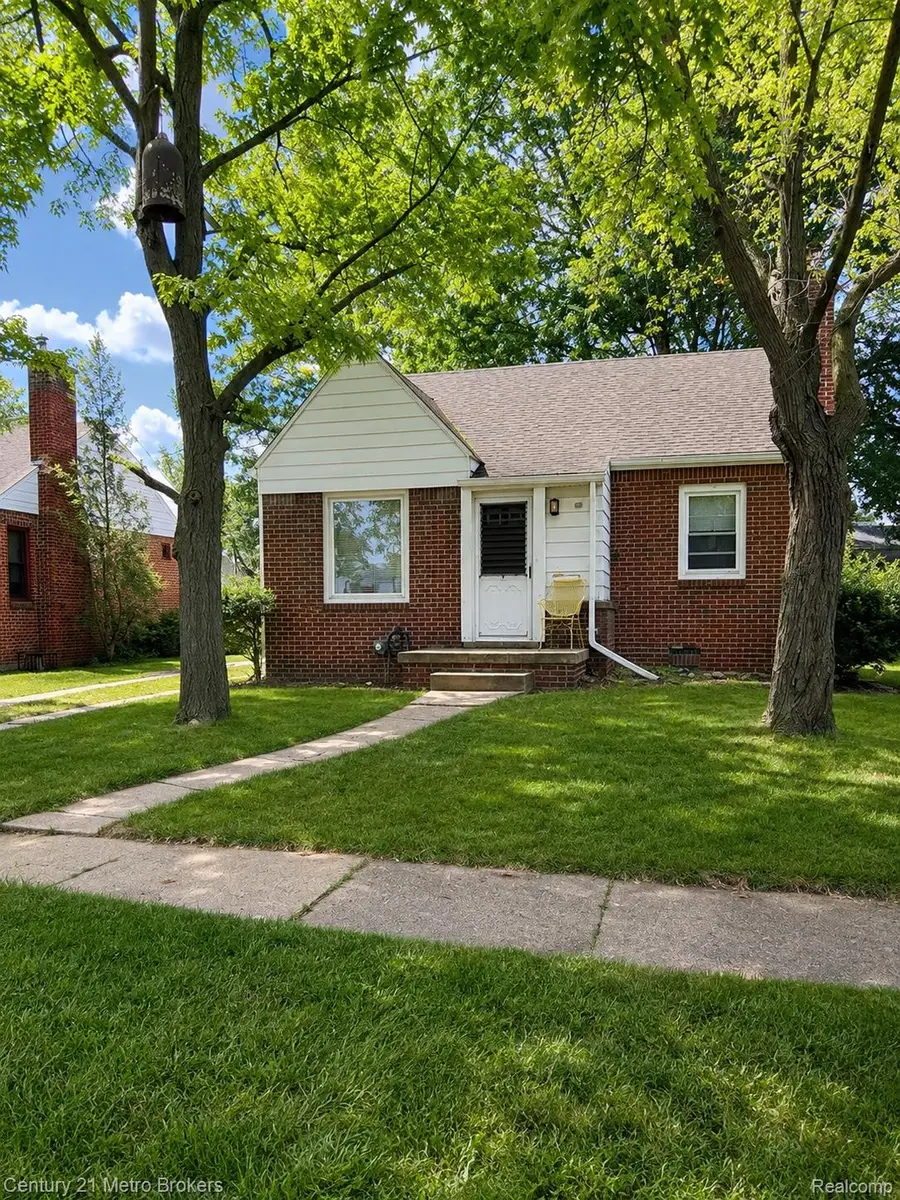 2208 Windemere Avenue, Flint, MI 48503 - #2