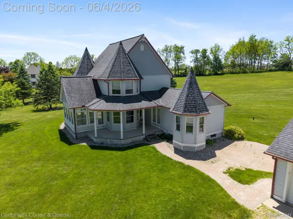 53375 Martha Lane, Northville, MI 48167