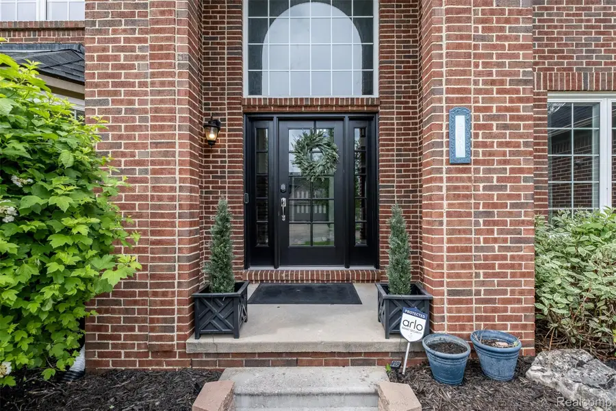 2780 Ivy Hill Drive, Commerce Township, MI 48382 - #3