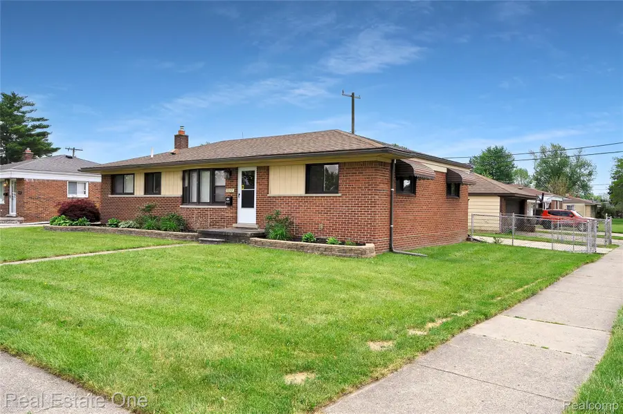 33395 Florence Street, Garden City, MI 48135 - #2