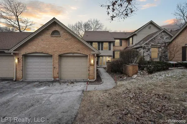 4561 Golf View Drive, Brighton, MI 48116