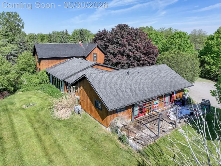 2730 N Hickory Ridge Road, Highland, MI 48357 - #3