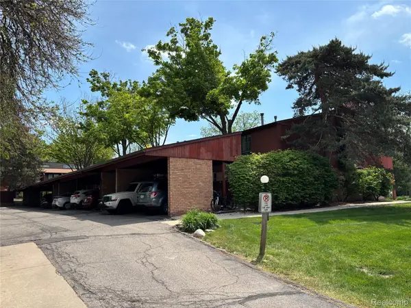 2405 Packard Street #40D, AnnArbor, MI 48104
