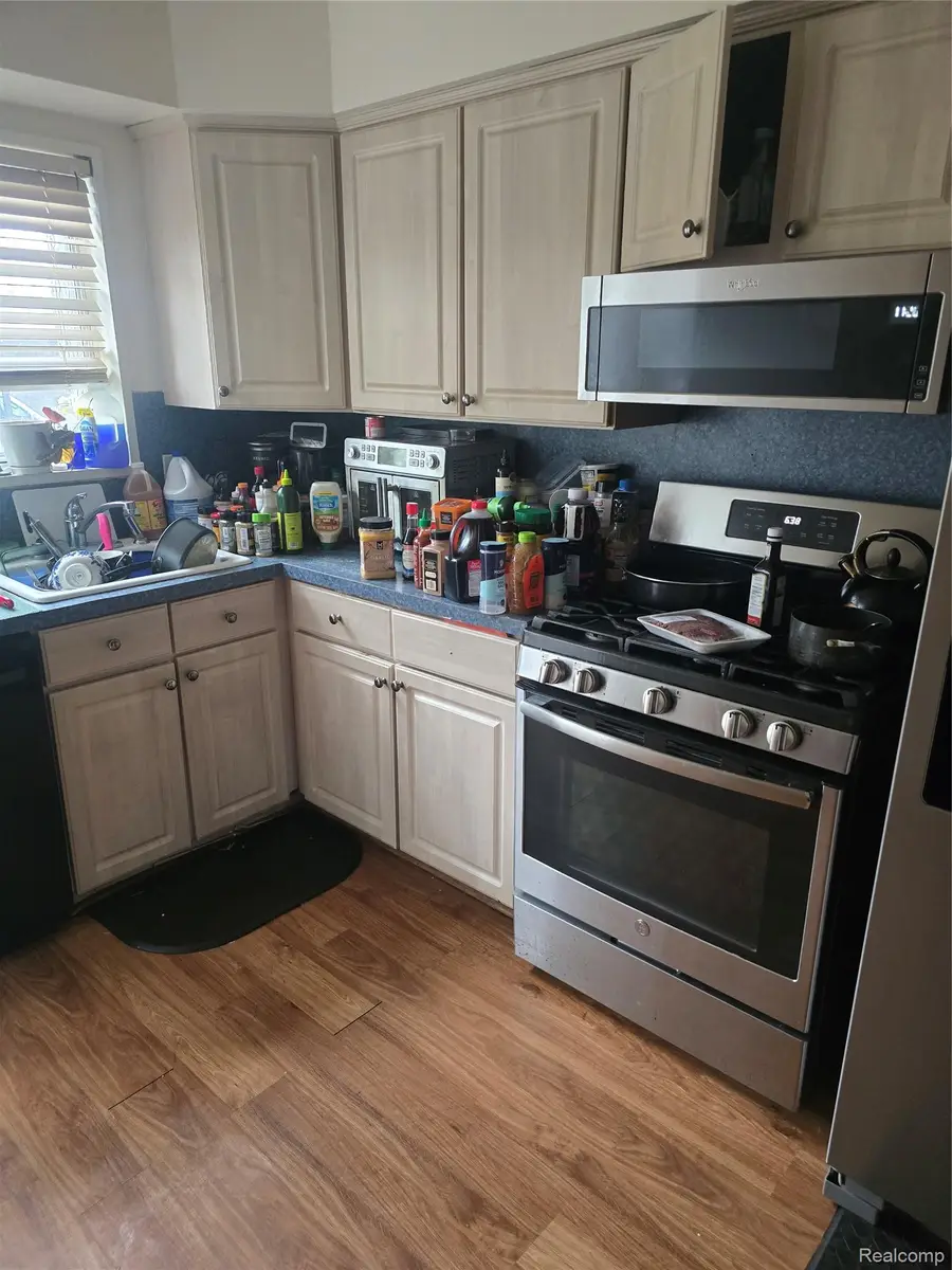 19942 Vernier Road, Harper Woods, MI 48225 - #2