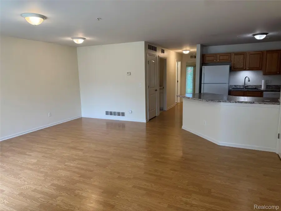 34086 Utica Road, Fraser, MI 48026 - #3