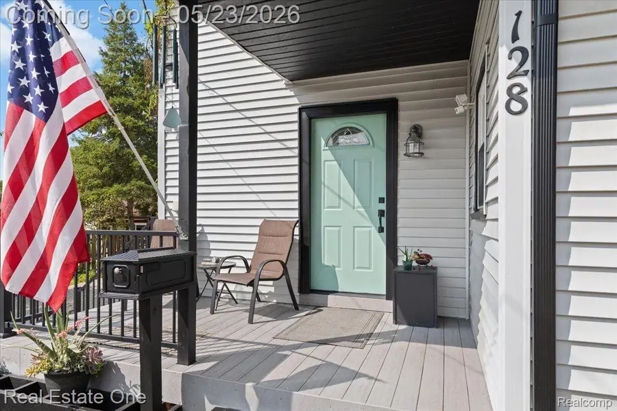 128 S Slater Street, Lake Orion, MI 48362 - #2