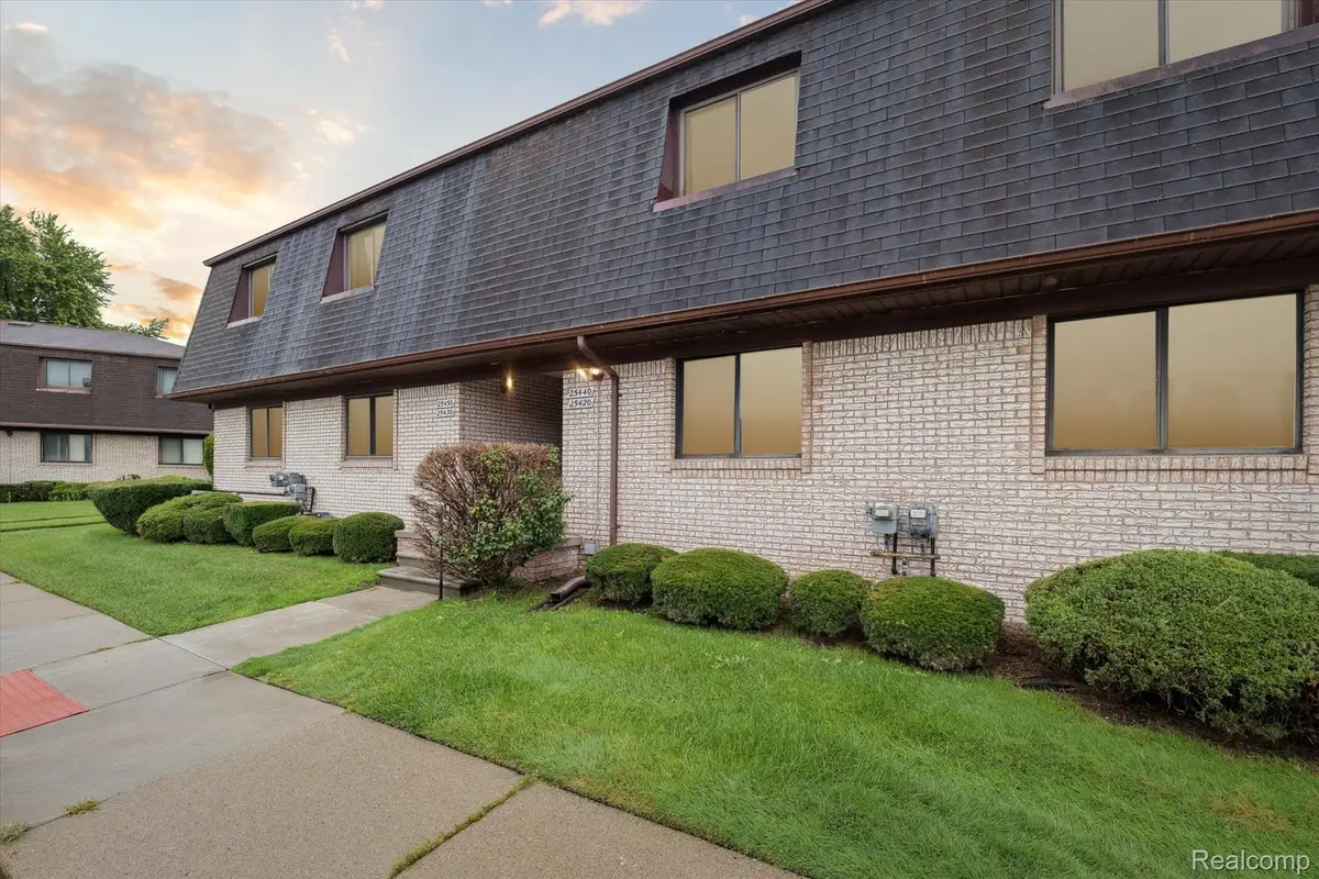 25440 Quarter Deck Street, Harrison, MI 48045 - #1