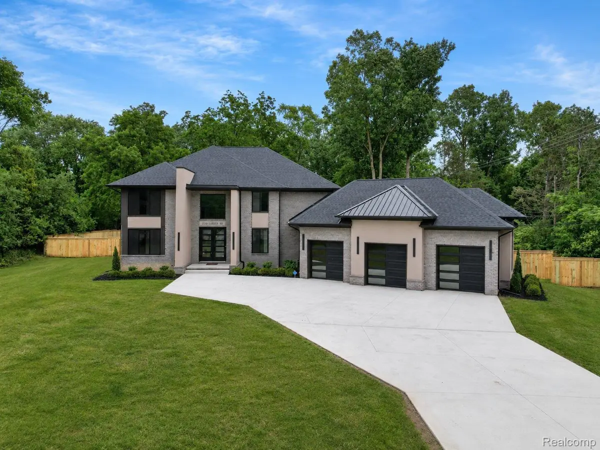 31130 Lahser, Franklin, MI 48025 - #1