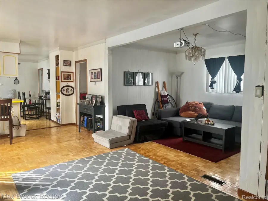 2006 Norwalk Street, Hamtramck, MI 48212 - #2