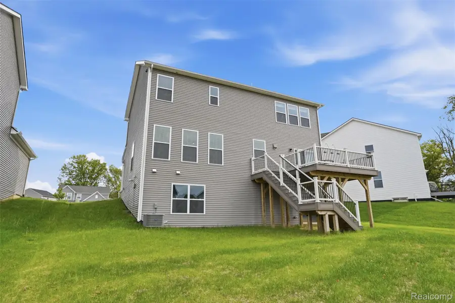 8446 Sandhill Court, White Lake, MI 48386 - #2