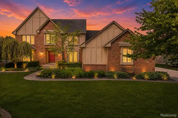 4409 Deacon Court, Troy, MI 48098