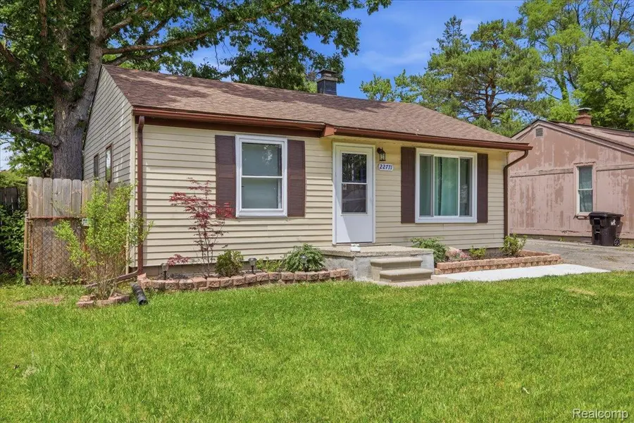 22771 Purdue Avenue, Farmington, MI 48336 - #3