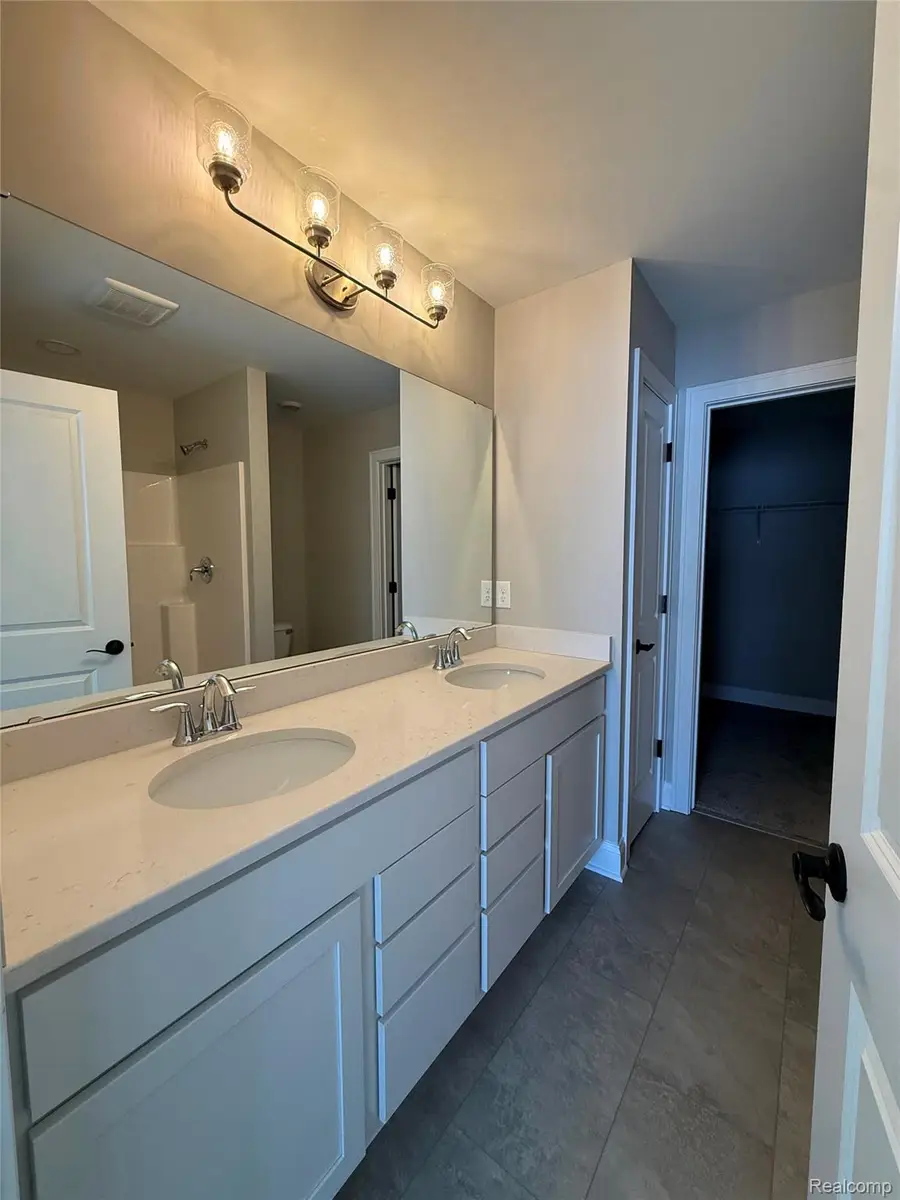301 Canyon Creek Court #28, Howell, MI 48843 - #2