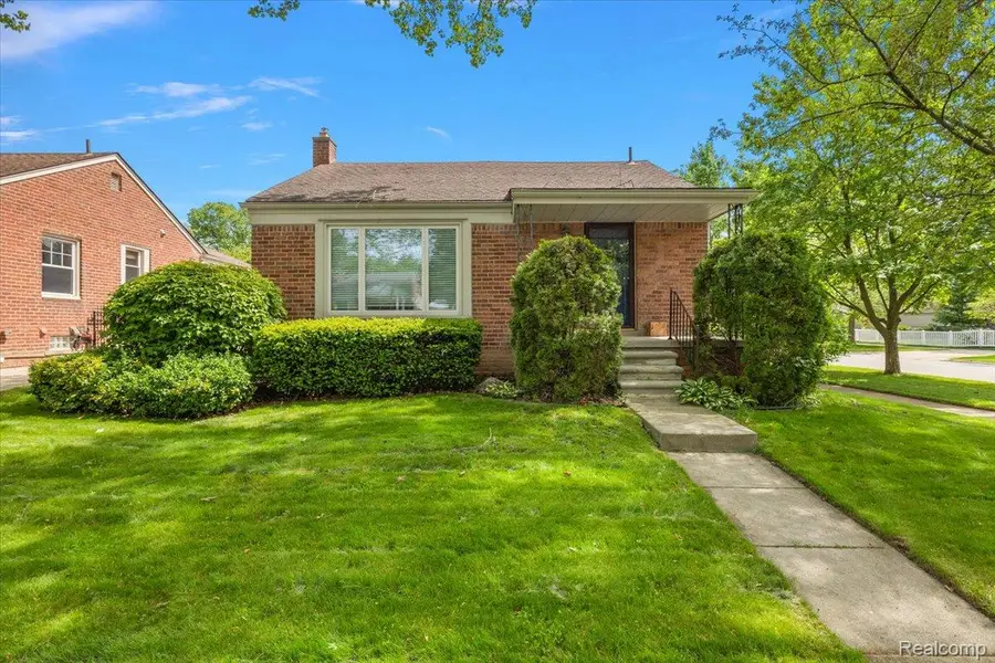 1493 E Melton Road, Birmingham, MI 48009 - #2