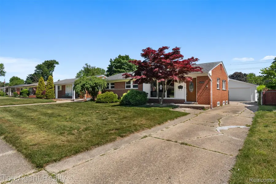 8908 Birkhill Drive, Sterling Heights, MI 48314 - #2