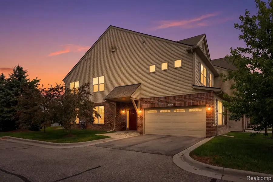 49111 Charnwood Drive, Macomb, MI 48042 - #3
