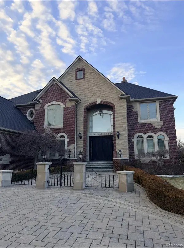 48554 Stoneridge Drive, Northville, MI 48168