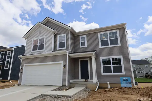713 Whisperwood Way, Chelsea, MI 48118