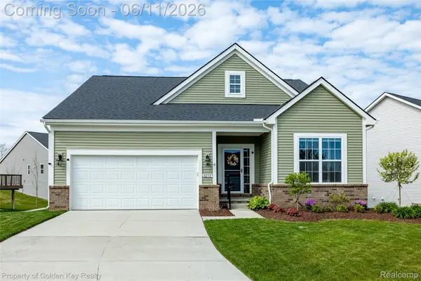 8238 Carston Lane, Brighton, MI 48116