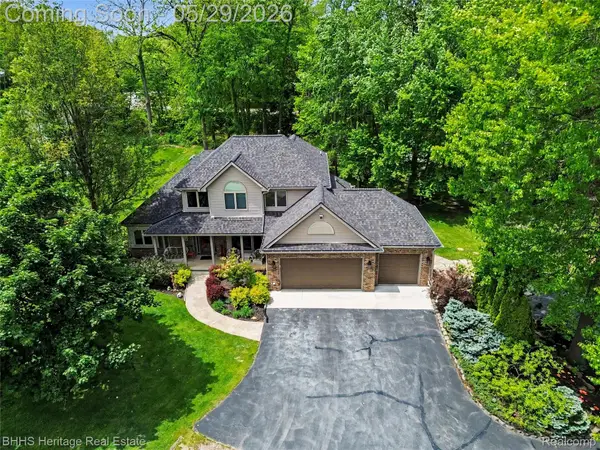 7314 Harrington Drive, Brighton, MI 48116