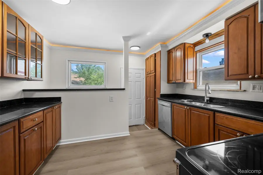 8357 Margaret Street, Taylor, MI 48180 - #3
