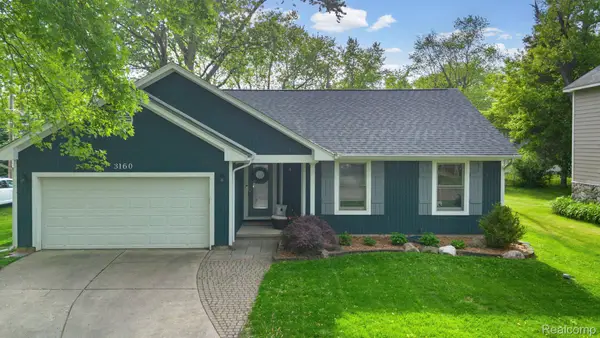 3160 Mandrake Street, CommerceTwp, MI 48382