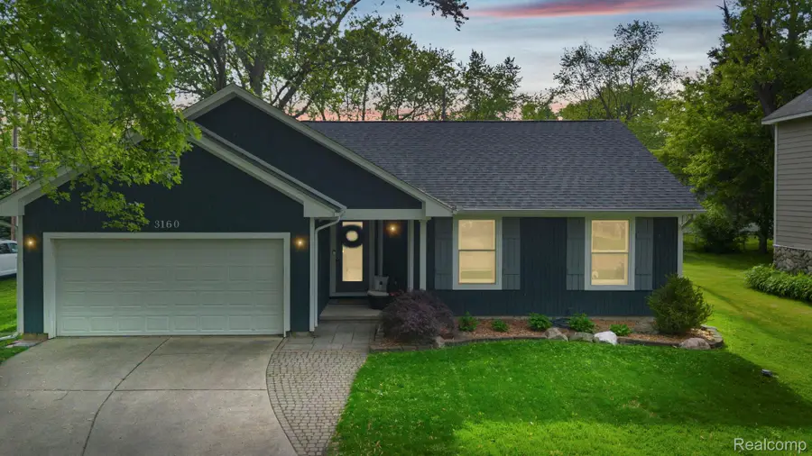 3160 Mandrake Street, Commerce Township, MI 48382 - #2