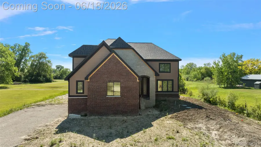 60637 Schoenherr Road Road, Washington, MI 48094 - #2
