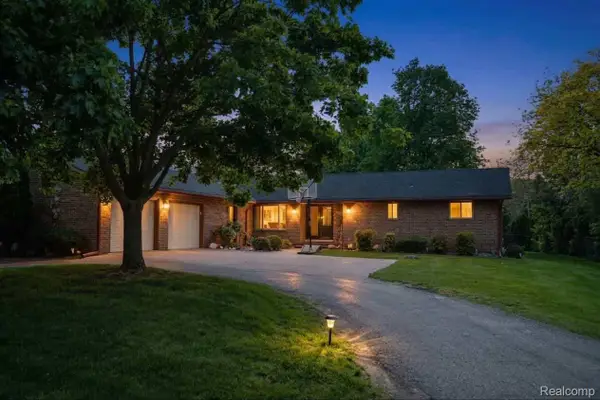 37735 Santa Anna Street, ClintonTownship, MI 48036