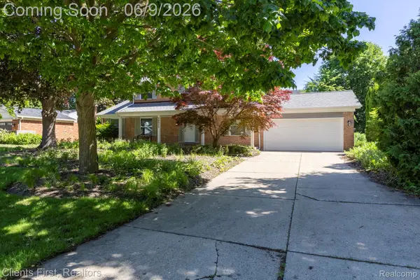 36515 Vicary Lane, Farmington, MI 48335