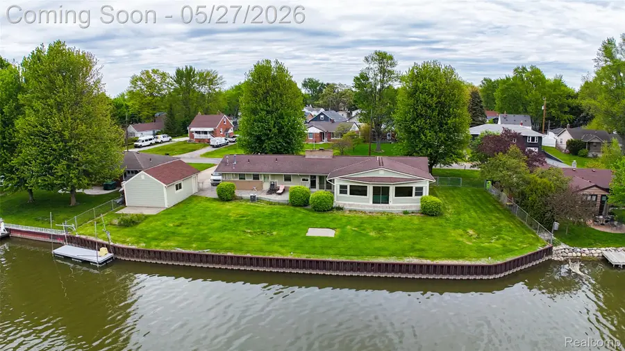 26995 James Avenue, Flat Rock, MI 48134 - #2