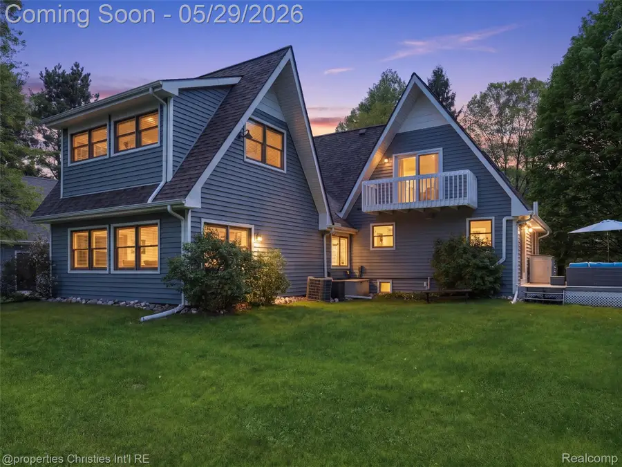 8645 Toma Road, Pinckney, MI 48169 - #2