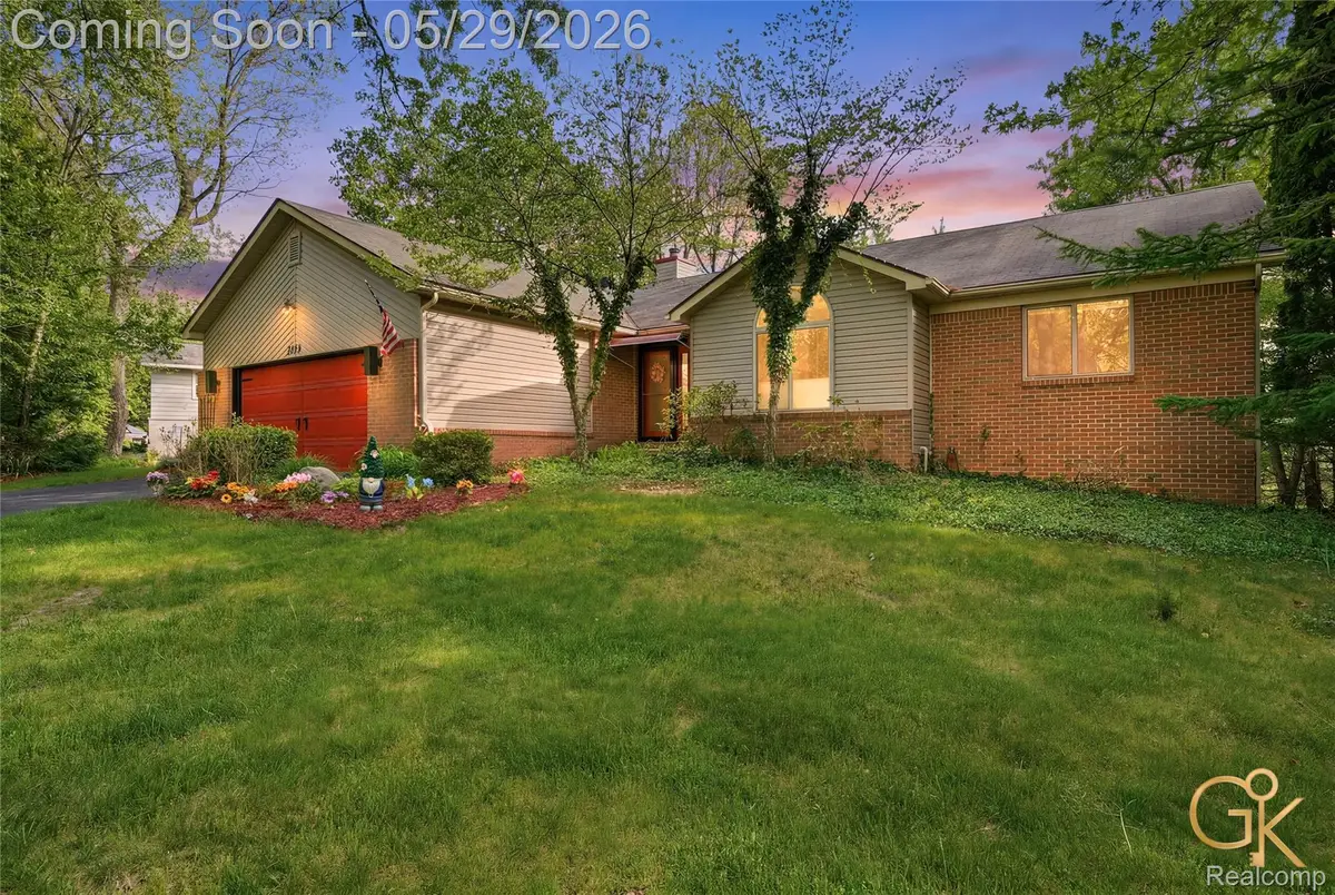 4933 Iroquois Boulevard, Clarkston, MI 48348 - #1