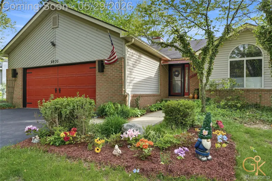 4933 Iroquois Boulevard, Clarkston, MI 48348 - #3