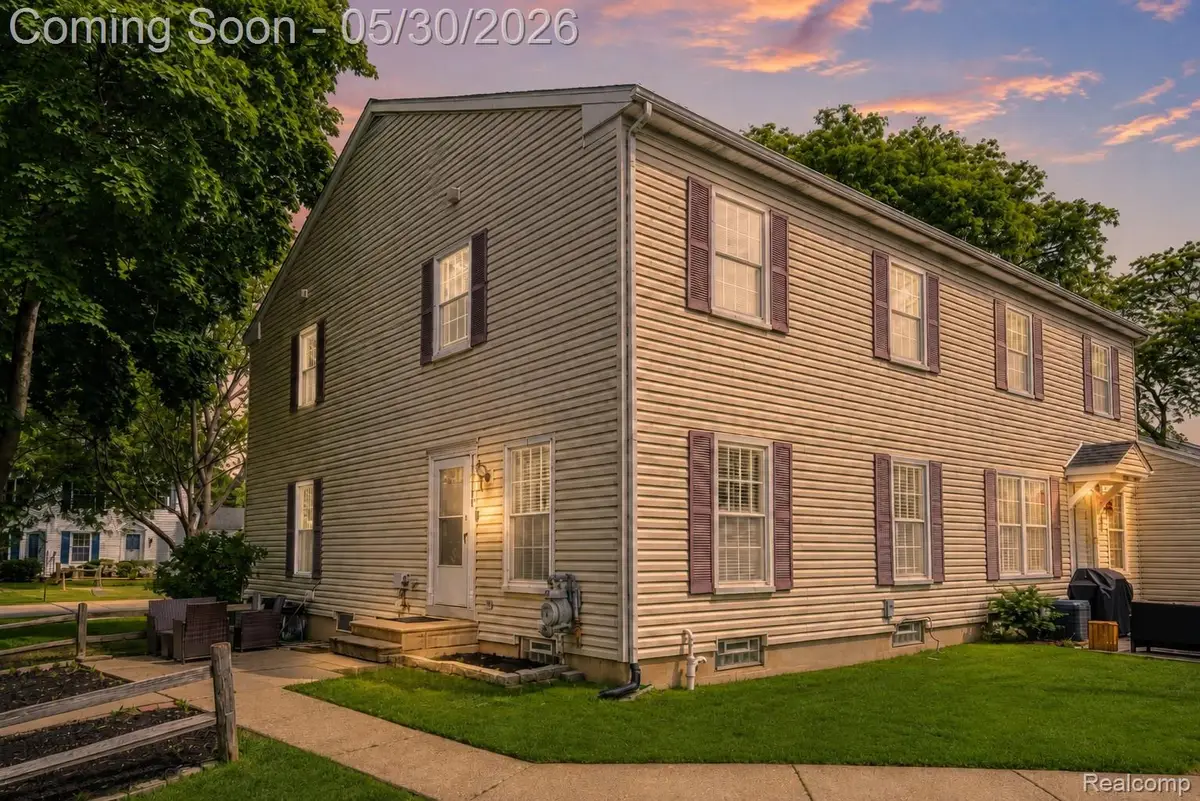 38568 Capetown Court, Clinton Township, MI 48038 - #1