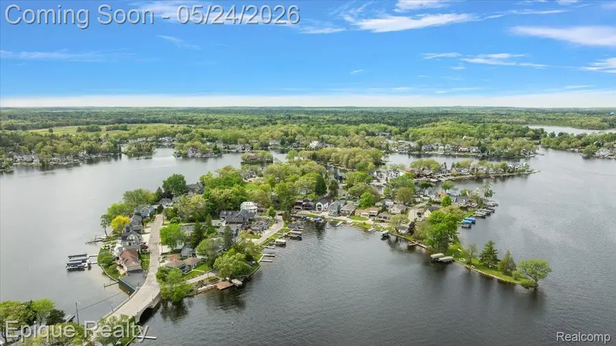 36 Highland Avenue, Lake Orion, MI 48362 - #3