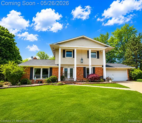 6292 Kings Pointe Circle, GrandBlanc, MI 48439