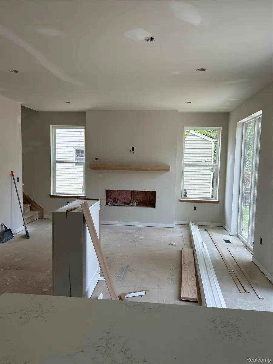 1335 E Cambourne Street, Ferndale, MI 48220 - #3