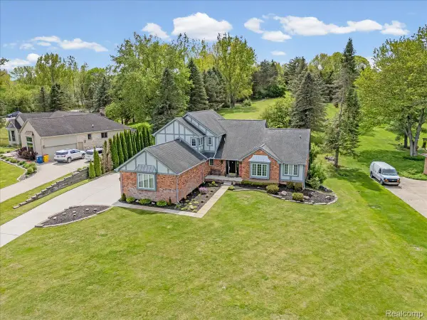 69075 Brookhill Drive, Romeo, MI 48065
