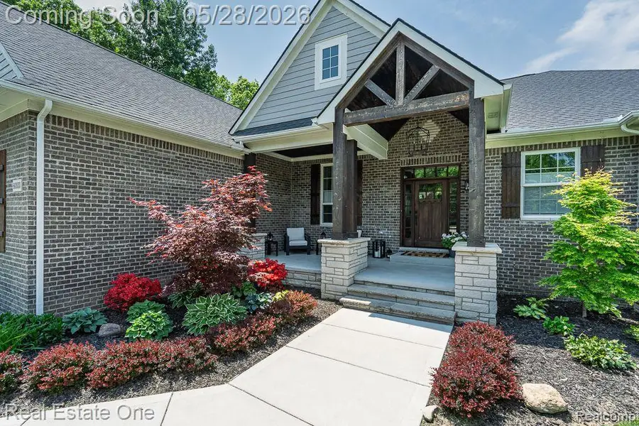 60553 Pennington Way, Rochester, MI 48306 - #2