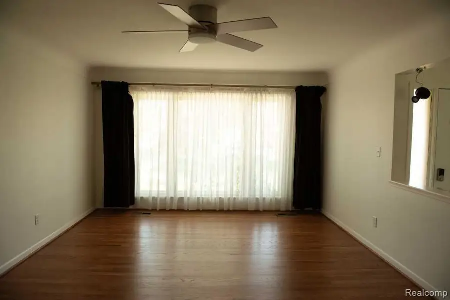 1040 Goodale Avenue, Clawson, MI 48017 - #3