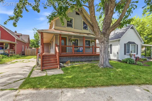 174 S Belle River Avenue, MarineCity, MI 48039
