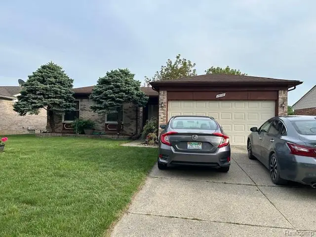 15720 Bono Drive, Clinton, MI 48038 - #1