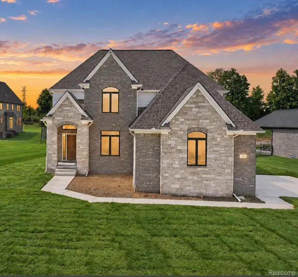 710 Marlayna Drive, Oxford, MI 48371