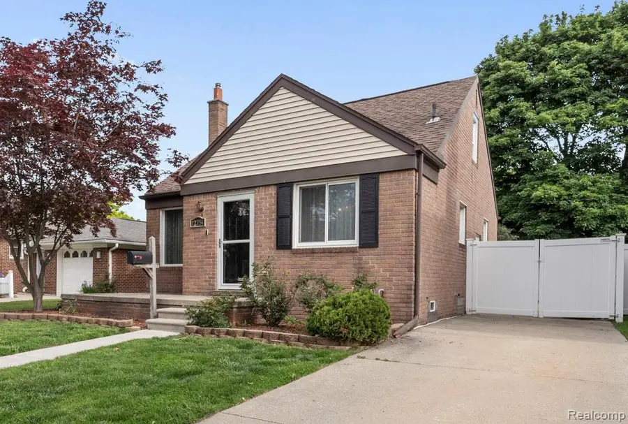 12754 Catalpa Street, Southgate, MI 48195 - #2