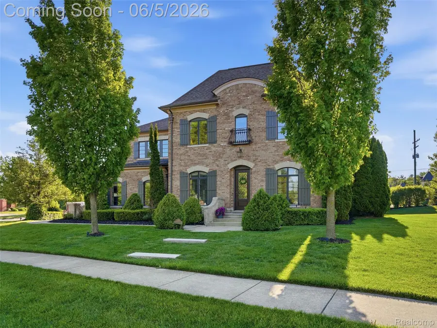 55951 Ashbrooke Drive W, Utica, MI 48316 - #3