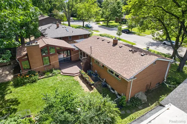 921 Raymond Street, AnnArbor, MI 48103